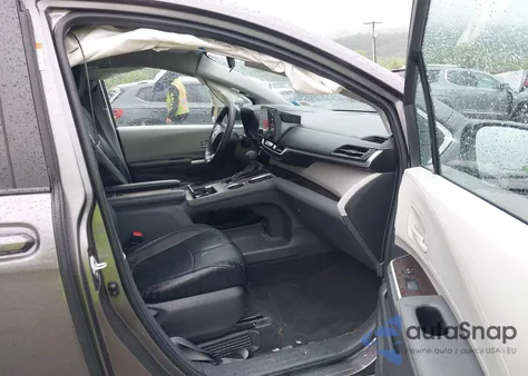 2023 Toyota Sienna Le z USA, uszkodzony, nr VIN 5TDKSKFC2PS103895